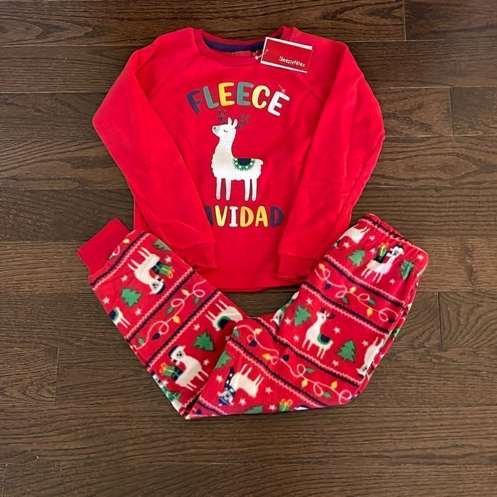 NWT SLEEPY NITES Fleece‎ Pajamas. Size S/6-7